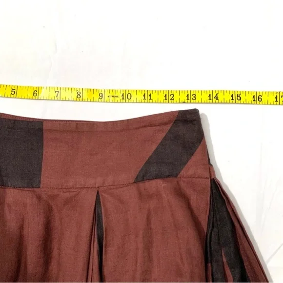 BANANA REPUBLIC fit and flare skirt in rust brown w/black graphic design- 6 - Picture 6 of 11